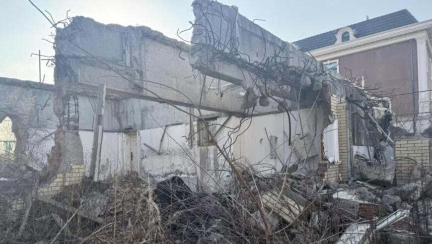 弟弟配合姐姐拍视频最后还被凶哭,2025澳门六今晚开奖结果出来新1,决策资料解释落实_优选版V9.65